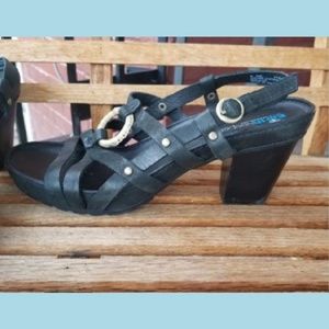 Earthkeepers Black Chunky Block heel sandals
